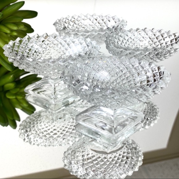 Westmoreland Other - Set 4 Westmoreland English Hobnail Salt Dips